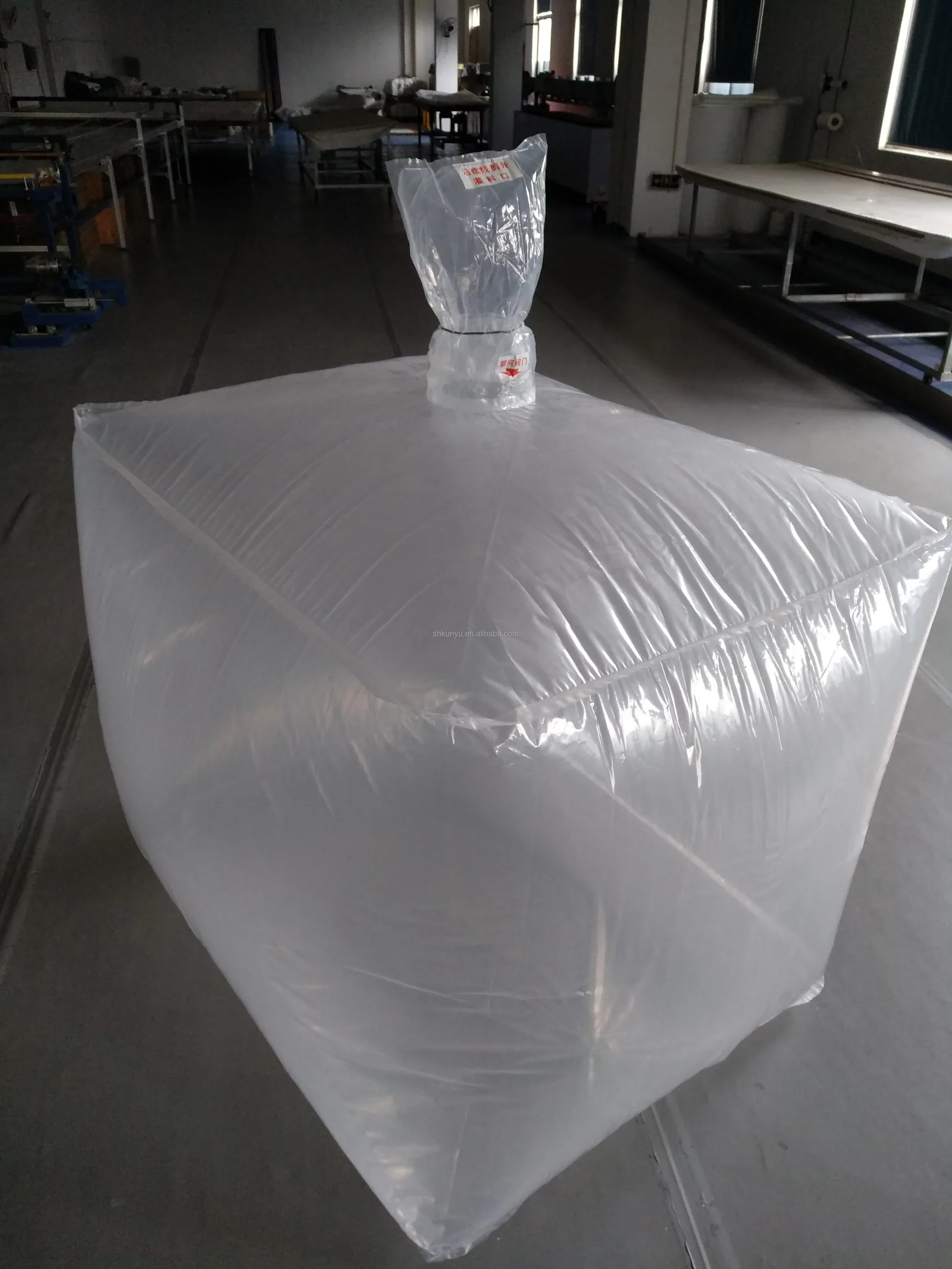 1000L PE IBC Tank Liner Bag with Taps Food Grade Custom for Oil Water and Milk Liquid Storage