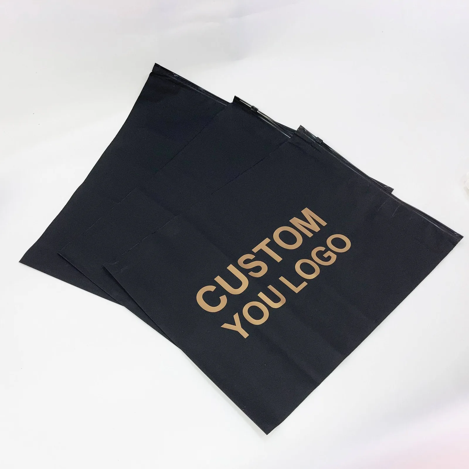 2025 Customized Black Zipper Bag With Logo Printing Zip Lock Bag With Handle Packaging Bags