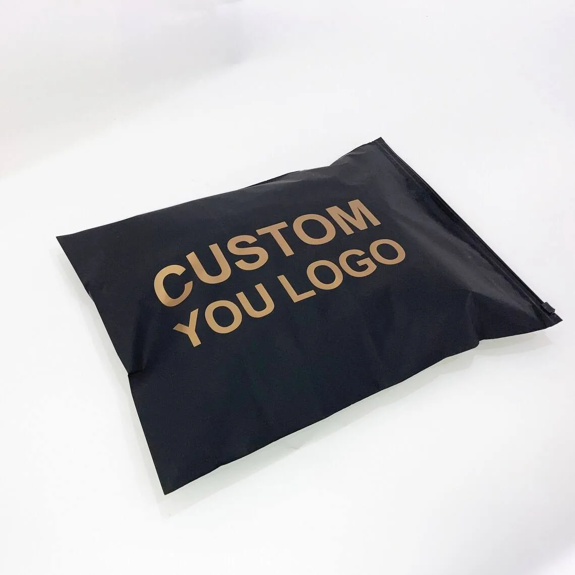 2025 Customized Black Zipper Bag With Logo Printing Zip Lock Bag With Handle Packaging Bags