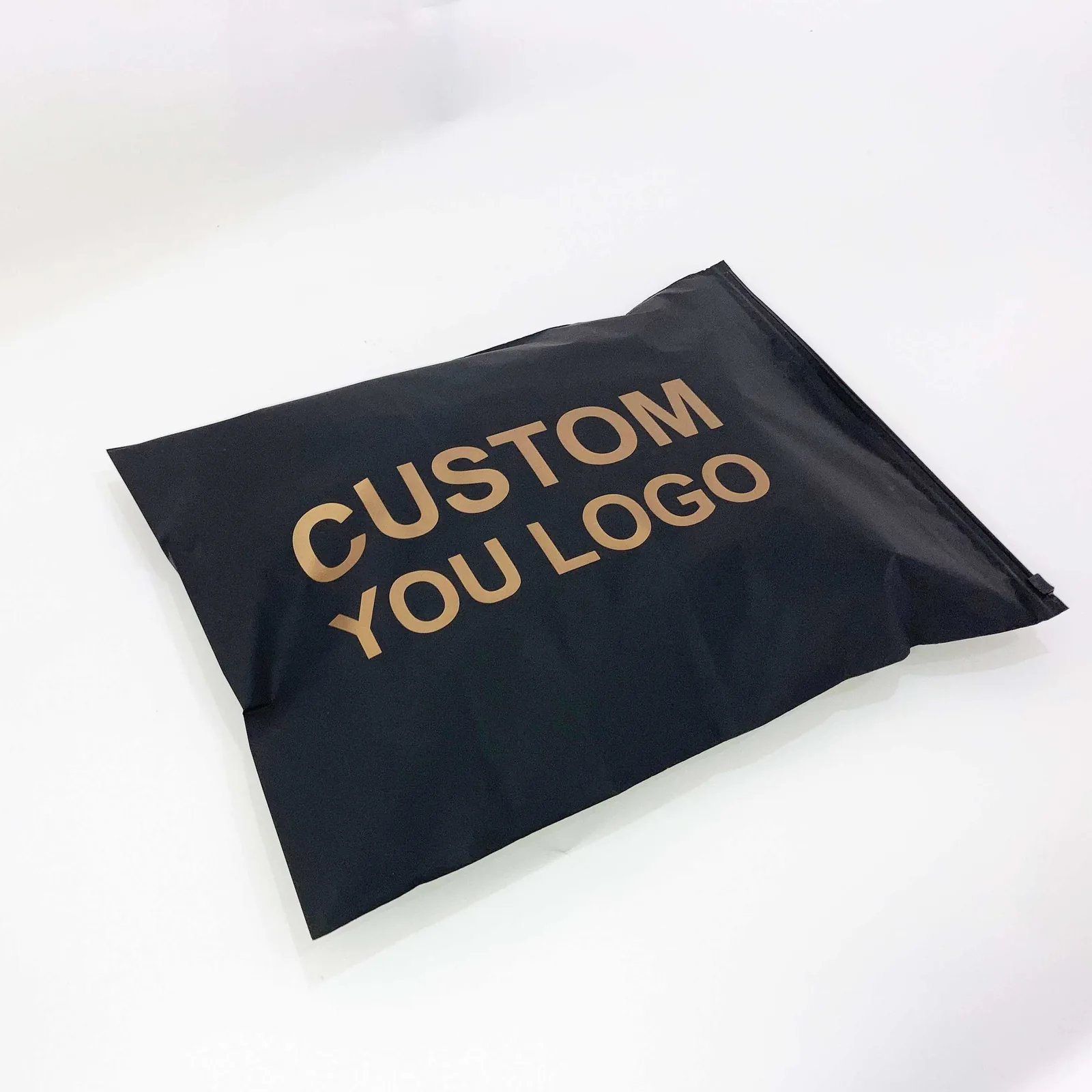 2025 Customized Black Zipper Bag With Logo Printing Zip Lock Bag With Handle Packaging Bags