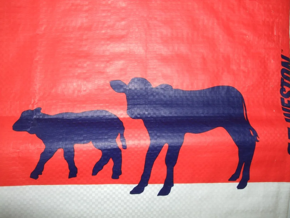 BOPP Laminated PP Woven Sacks 20kg 25kg 50kg Square Bottom Open Top for Animal Feed Charcoal and Heavy Duty Packing