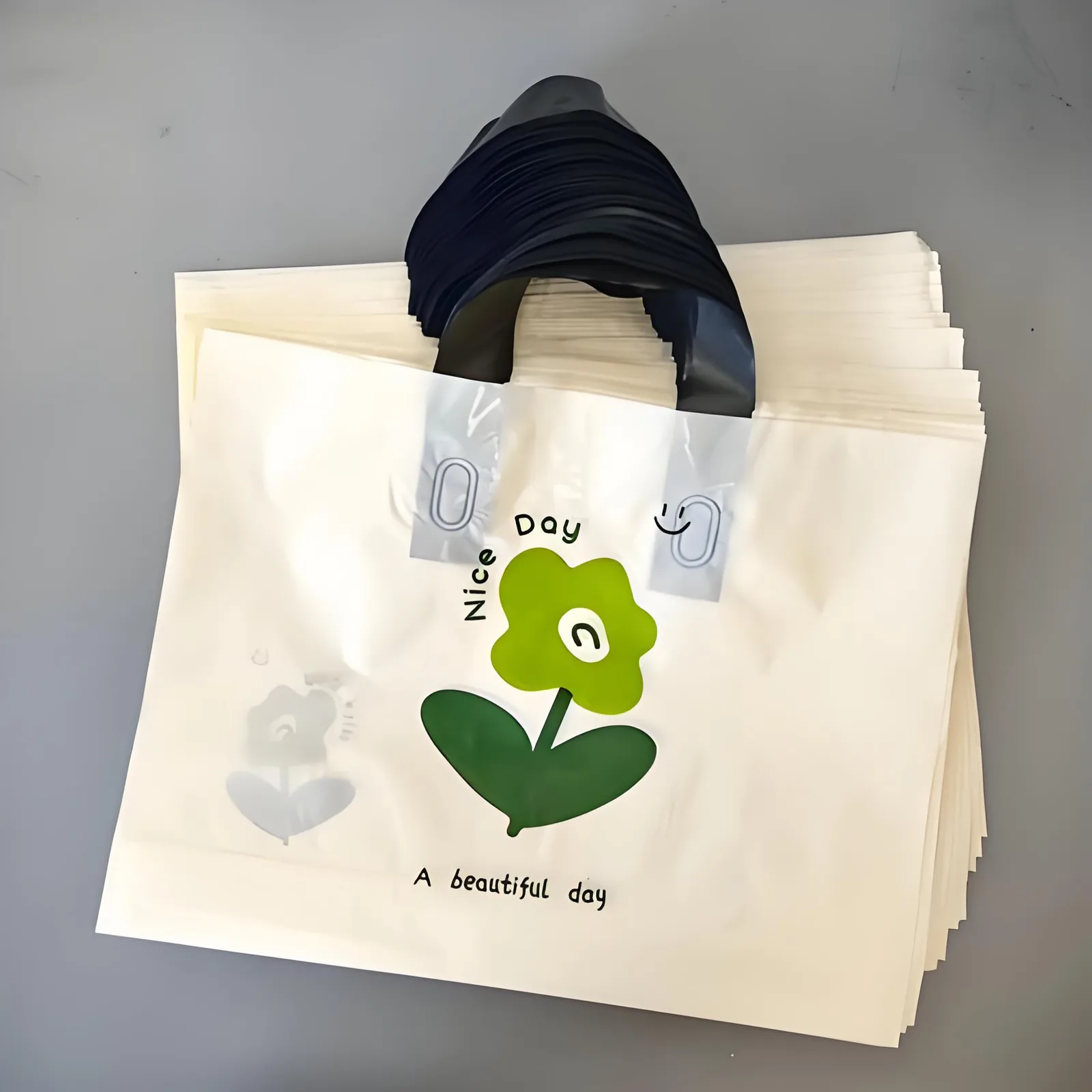 Ads Soft Loop Handle Side Gusset Bags Customized Size Printing Logo Shape Recyclable PE Material Retail Shopping