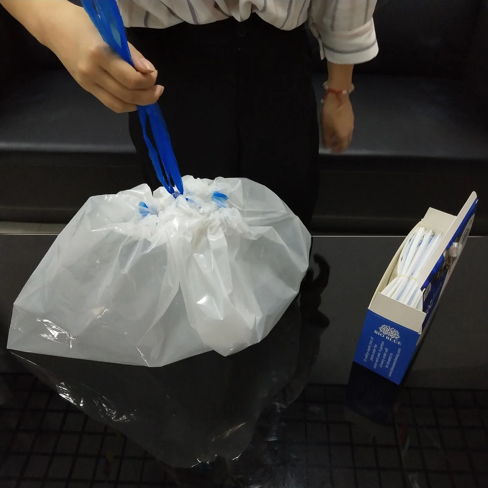 Biodegradable Drawstring Cat Litter Box Liner Cat Waste Bag