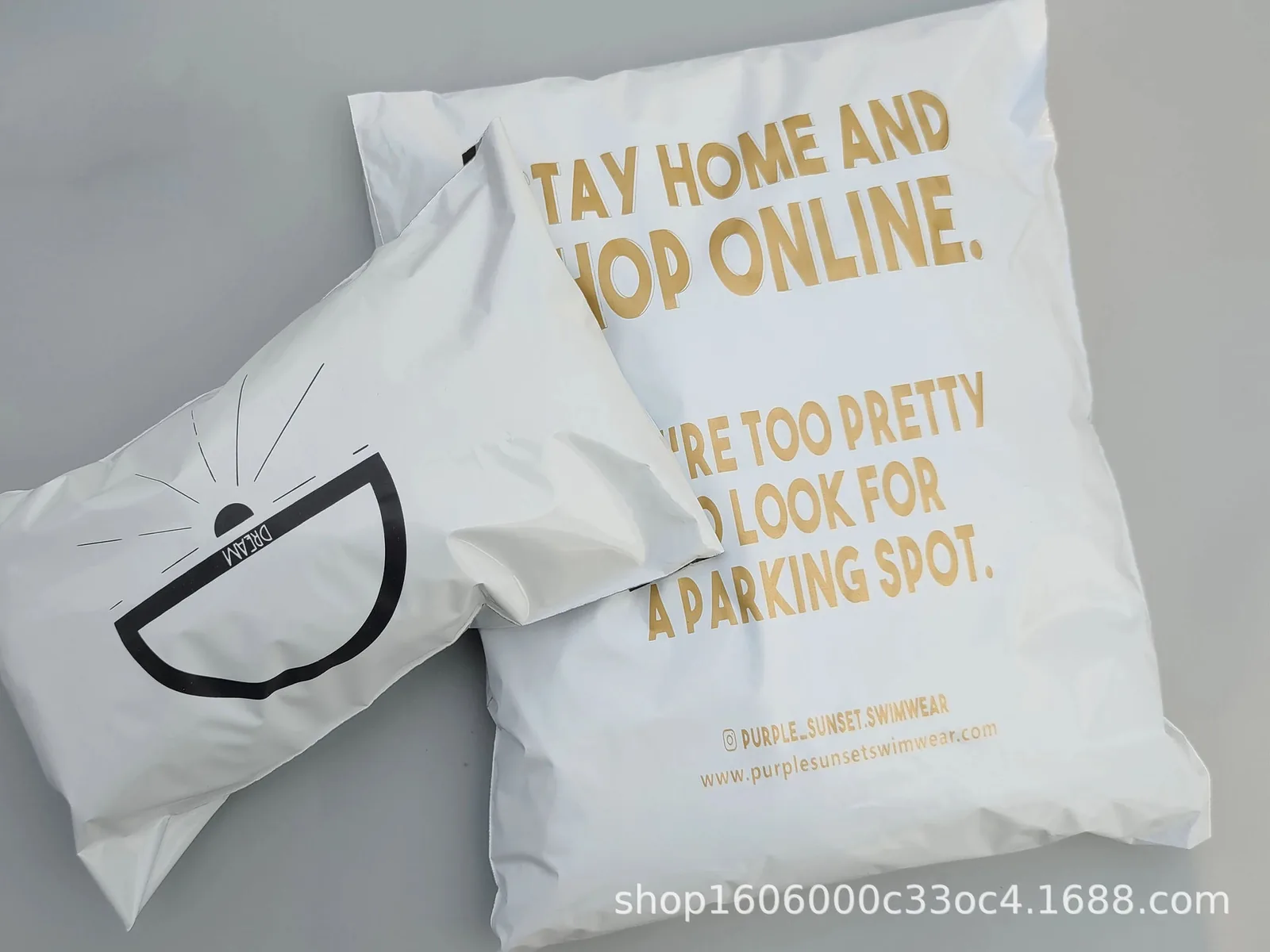 Frosted Plastic Zipper Bags Slider Lock Poly Bags with Custom Logo for Clothing Packaging Bulk