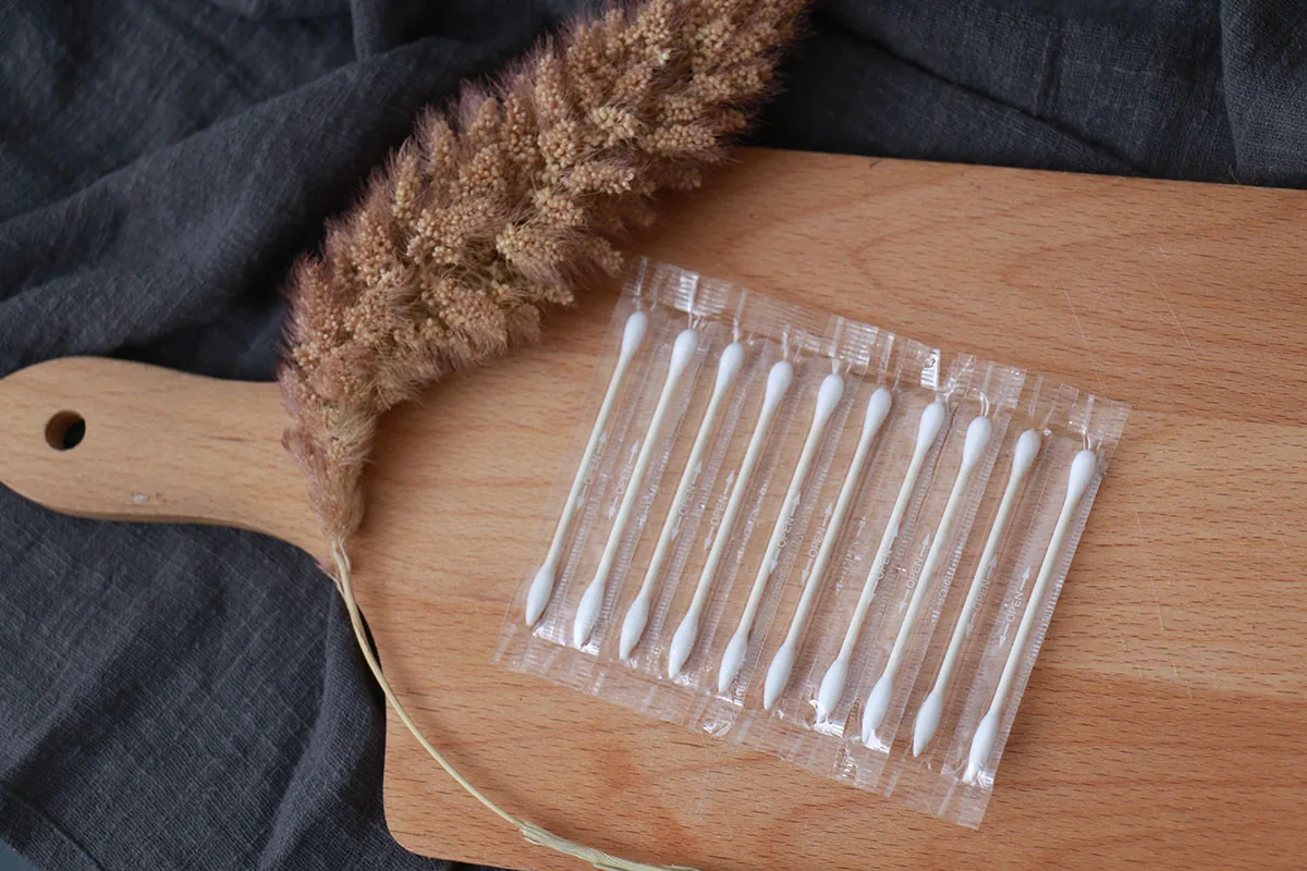 Low Price Promotion Single Packaging Ear Swab Portable Cotton Bud in Bag