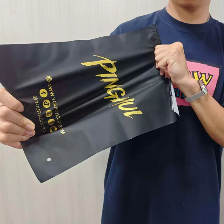 Reusable Hoodie Tshirt Swimwear Resealable Ziplock Packaging Custom Poly Bag for Clothing Plastic Frosted Black Zipper Bag