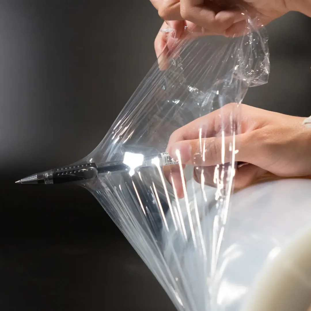 Soft LLDPE Pallet Stretch Film 20 Micron High Tensile Clear High Gloss Cling Wrap Rolls 500mm X 300m Supermarket Grocery
