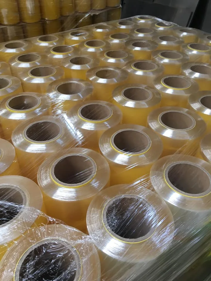 Soft Moisture Proof Blow Molding Food Wrapping PVC Stretch Cling Film Food Grade 9mic X 300mm